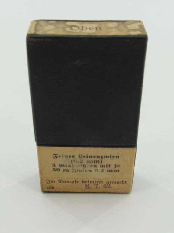 Wehrmacht Medical thread to stitch a wound