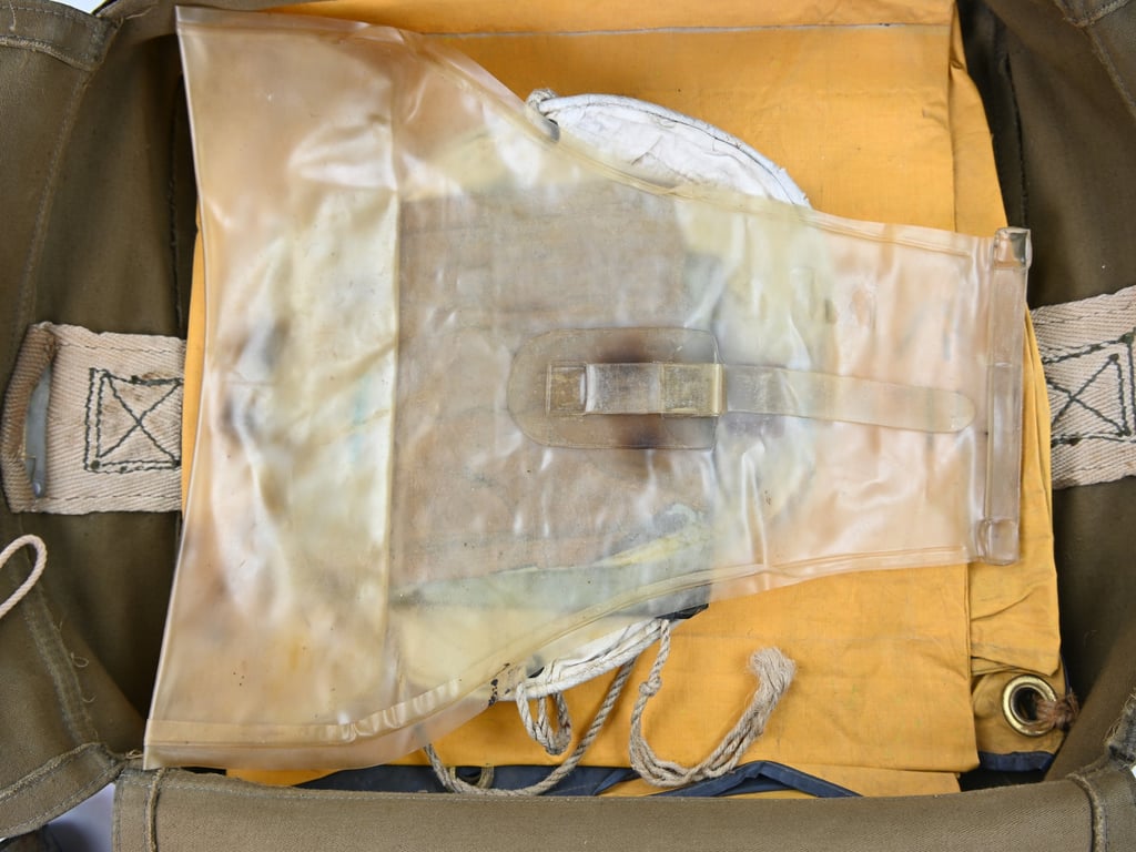 USAAF WW2 Pneumatic Life Raft Pack Type C2