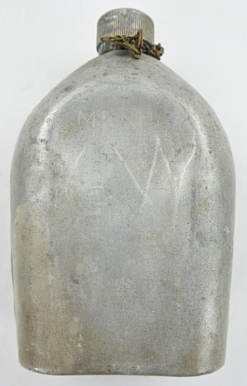 US WW1 M-1917 Cavarly Canteen with Carrying Hook