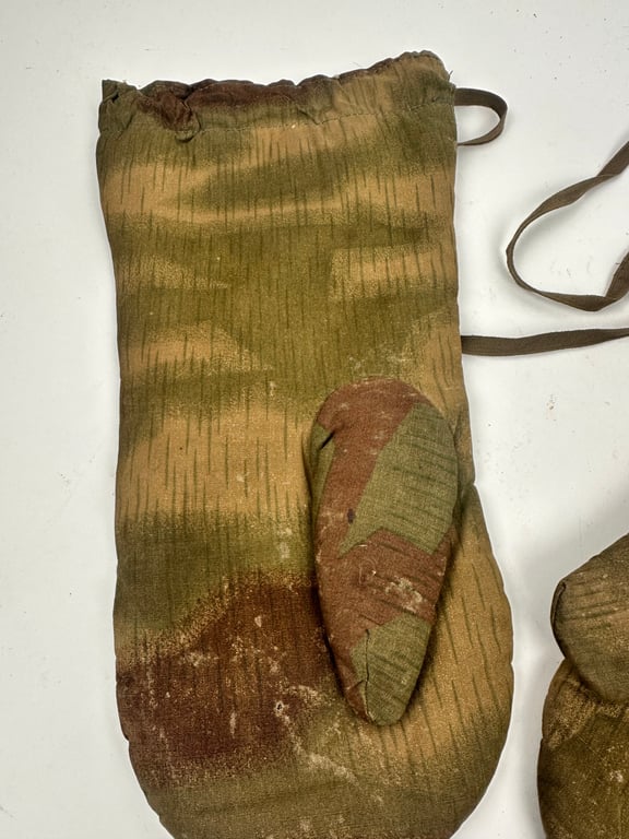 WW2 German winter gloves Sumpf/splinter
