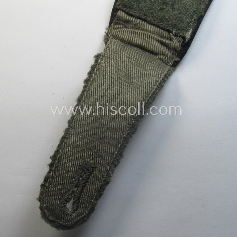 Single, early-period (ie. 'M40-pattern and/or rounded-styled), WH (Heeres) 'cyphered', EM-type shoulderstrap as was intended for a: 'Soldat u. Mitglied einer Festungs-Pionier Schule'