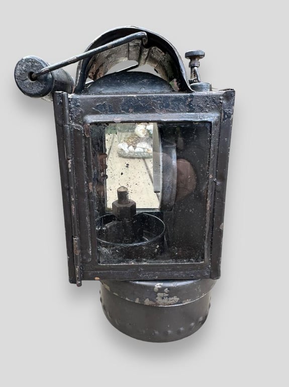 German WWII Carbid Lantern 'Einheitslaterne 45'