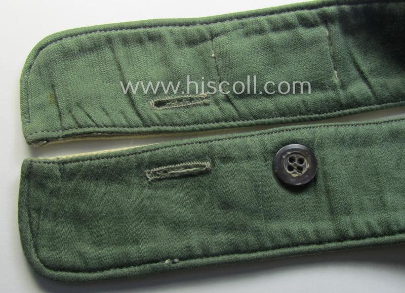 WH (Heeres o. Waffen-SS) greenish-coloured- and/or 'standard-issue'-pattern so-called: 'Kragenbinde' (or: uniform inner-collar) being a regular-issued- (and size ie. '40/43'-marked) example that comes in a hardly used- nor worn, condition