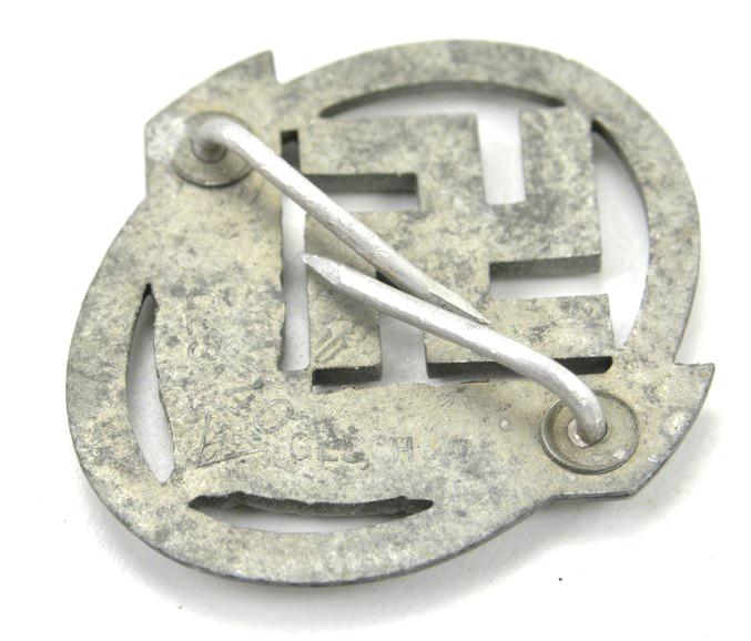 German Female RADwJ Cap Badge