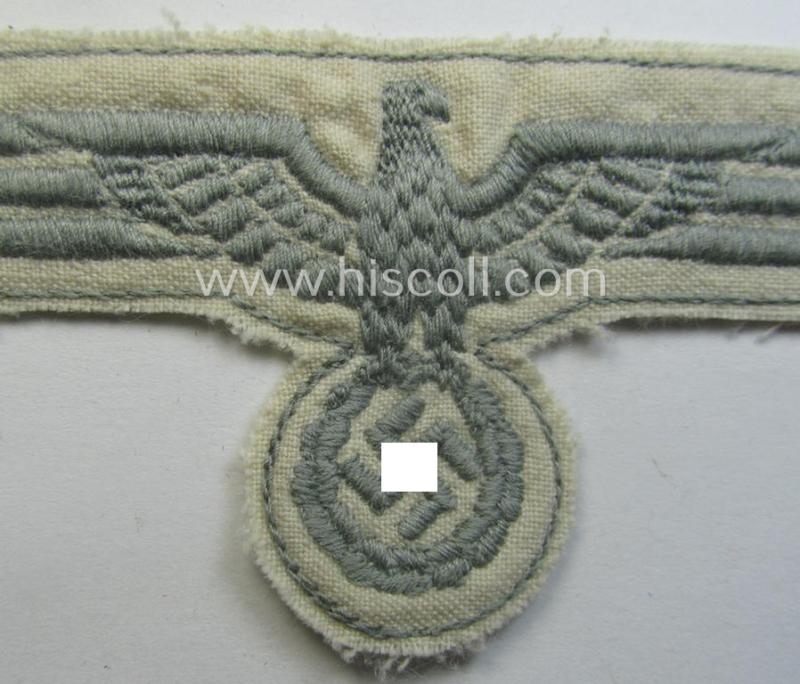 'Variant'-pattern, WH (Kriegsmarine) related breast-eagle (ie. 'Brustadler für Mannschaften u. Uffz. der Kriegsmarine') being a neatly machine-embroidered example onto a white-coloured background