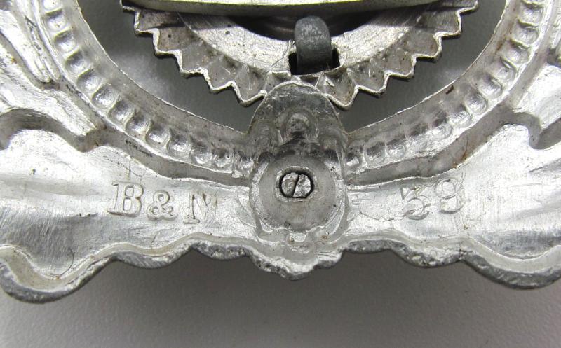 Wehrmacht (Heer) Visor Cap Wreath/Cocarde Set ( B&N 39 )