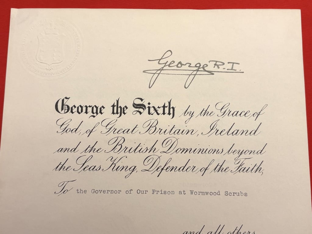 VI 1943.AUTHENTIC WARTIME KINGS ROYAL PARDON HAND SIGNED BY KING GEORGE