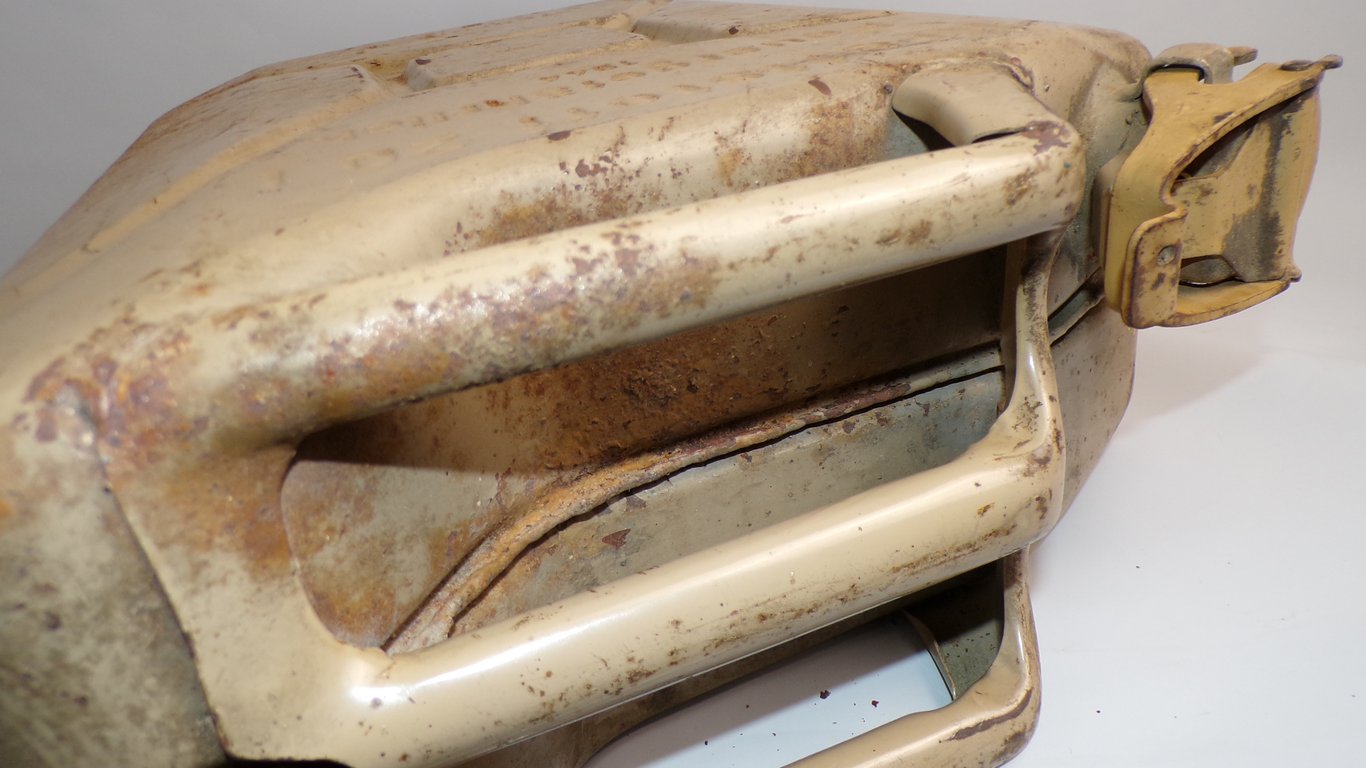 Tan color Wehrmacht-Einheitskanister (German Jerrycan)
