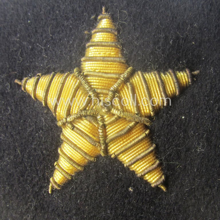 Neat - and not that often seen! - example of a hand-embroidered, 'Extra Qualität'-pattern WH (Kriegsmarine) rank-chevron (or: 'Dienstgradabzeichen') for usage on the darker-blue-coloured naval tunics as intended for a: 'Matrosen-Obergefreiter'