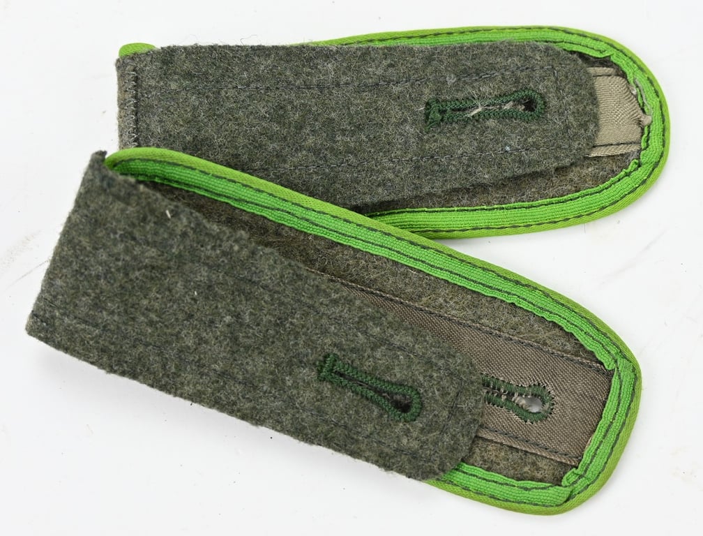 German WH M44 Shoulderboards Panzer-Grenadier