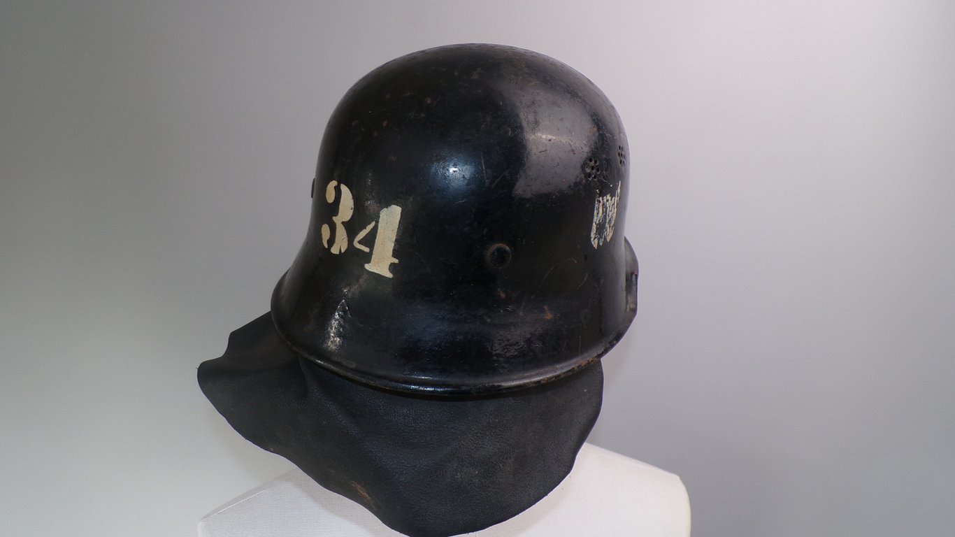 Werkschutz helmet from the D.K.W factory