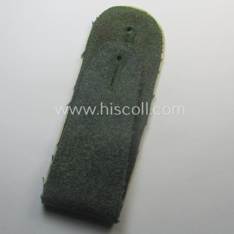 Single, mid- (ie. early-) war-period so-called: 'M41/M43'-pattern WH (Heeres) EM-type shoulderstrap as intended for a: 'Soldat eines Infanterie-Rgts.'