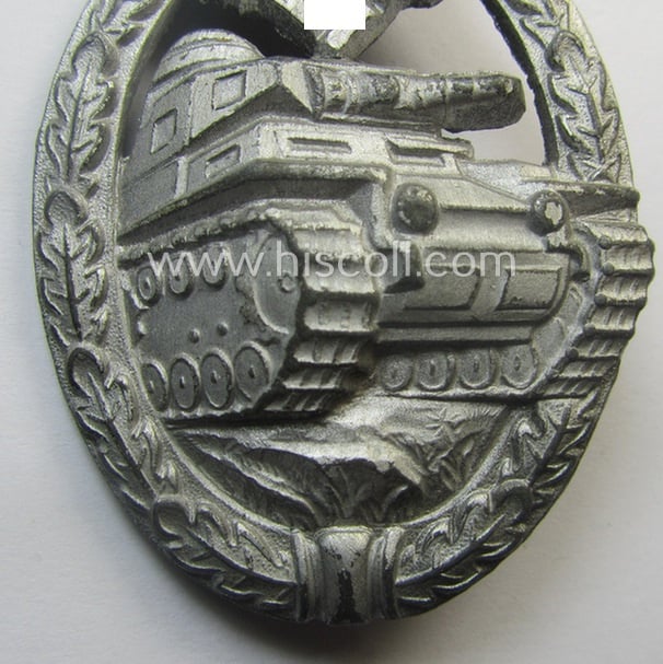 Attractive, 'Panzerkampfabzeichen in Silber' (or: silver-class panzer assault badge or PAB) being a zinc- (ie. 'Feinzink'-) version (of the so-called: 'hollow-zinc, early'-variant) as was procuced by the: 'Wilhelm Deumer'-company