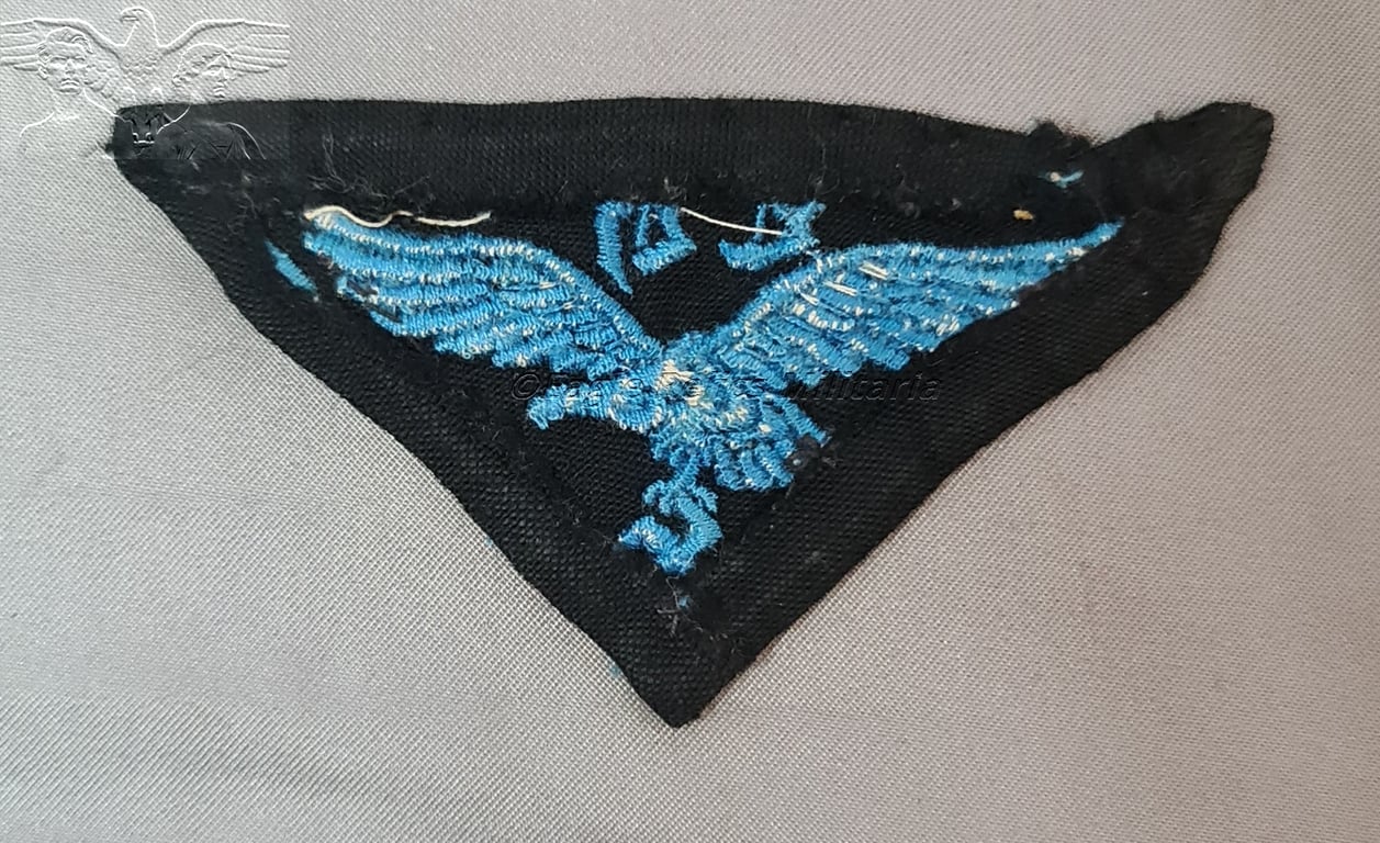 Hitlerjugend  Luftwaffe Flakhelfer badge