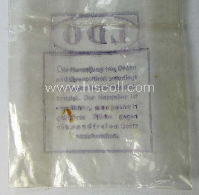 Neat - albeit regrettably empty! - 'generic' (and very fragile!) typical 'Cellophan'-based- and/or 'LDO'-marked pouch as was intended to store a wide range of WH (Heeres, Luftwaffe, Waffen-SS etc.) awards