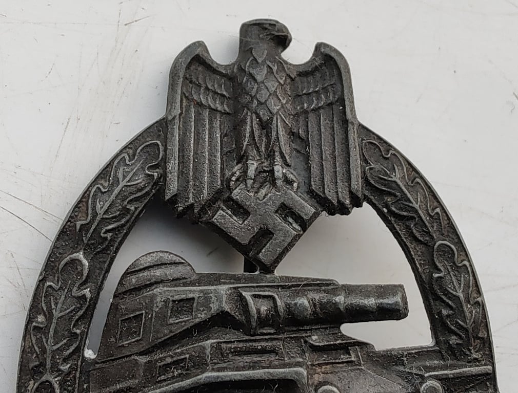 Original Panzer Assault Badge Bronze by Hermann Aurich (Panzerkampfabzeichen in Bronze)