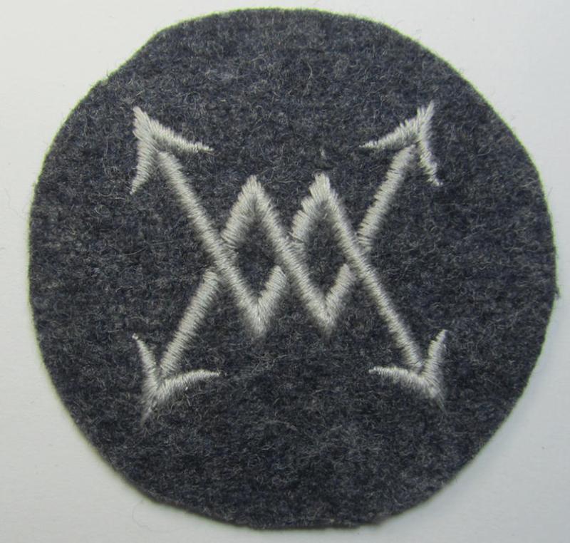 WH (Luftwaffe) machine-embroidered, trade- ie. special-career ie. proficiency patch (ie. 'Laufbahn- o. Tätigkeitsabzeichen') as was specificallly intended for usage by: 'Luftnachrichtenpersonal mit Fernsprechprüfung B'