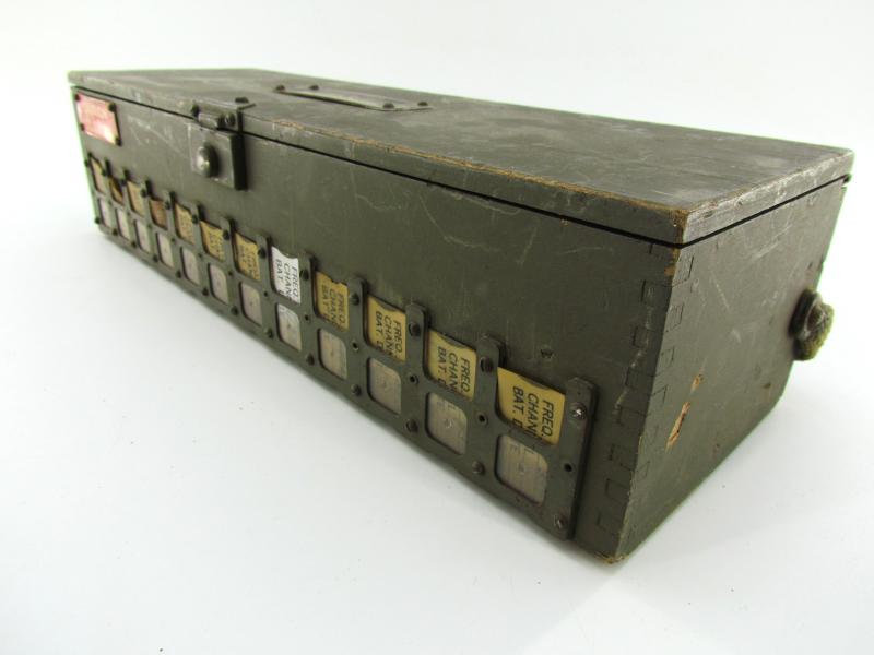 US WWII Signal corps box BX-49 for the BC611