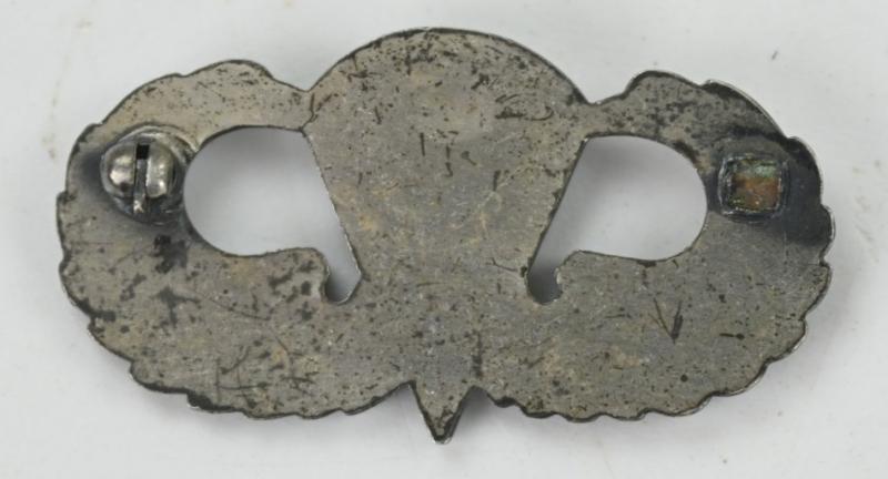 US WW2 Damaged Paratrooper Jumpwing