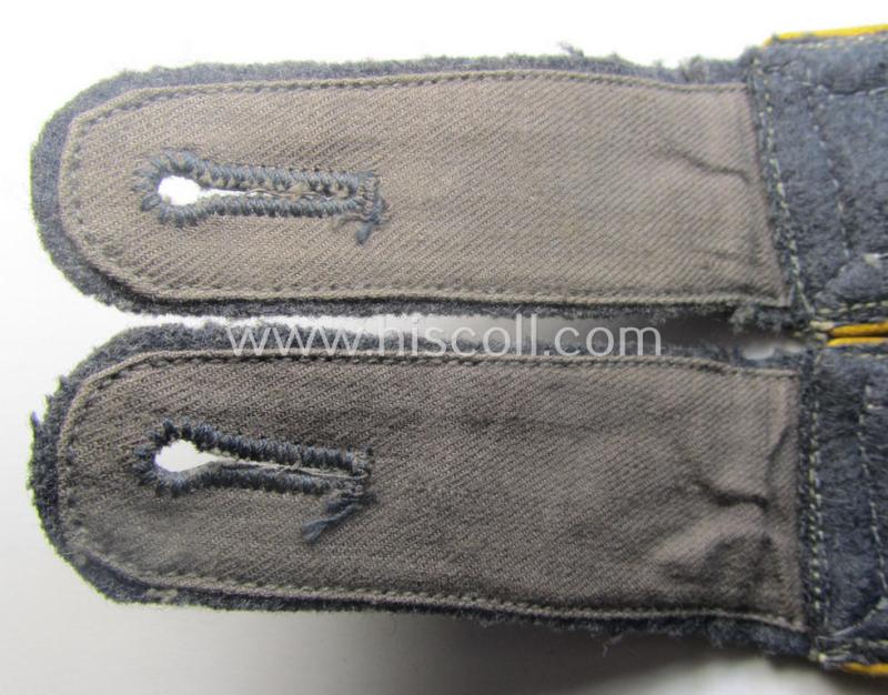 Pair of WH (Luftwaffe) NCO-type shoulderstraps: 'Oberfeldwebel der Flg. o. FJ-Trpn.'