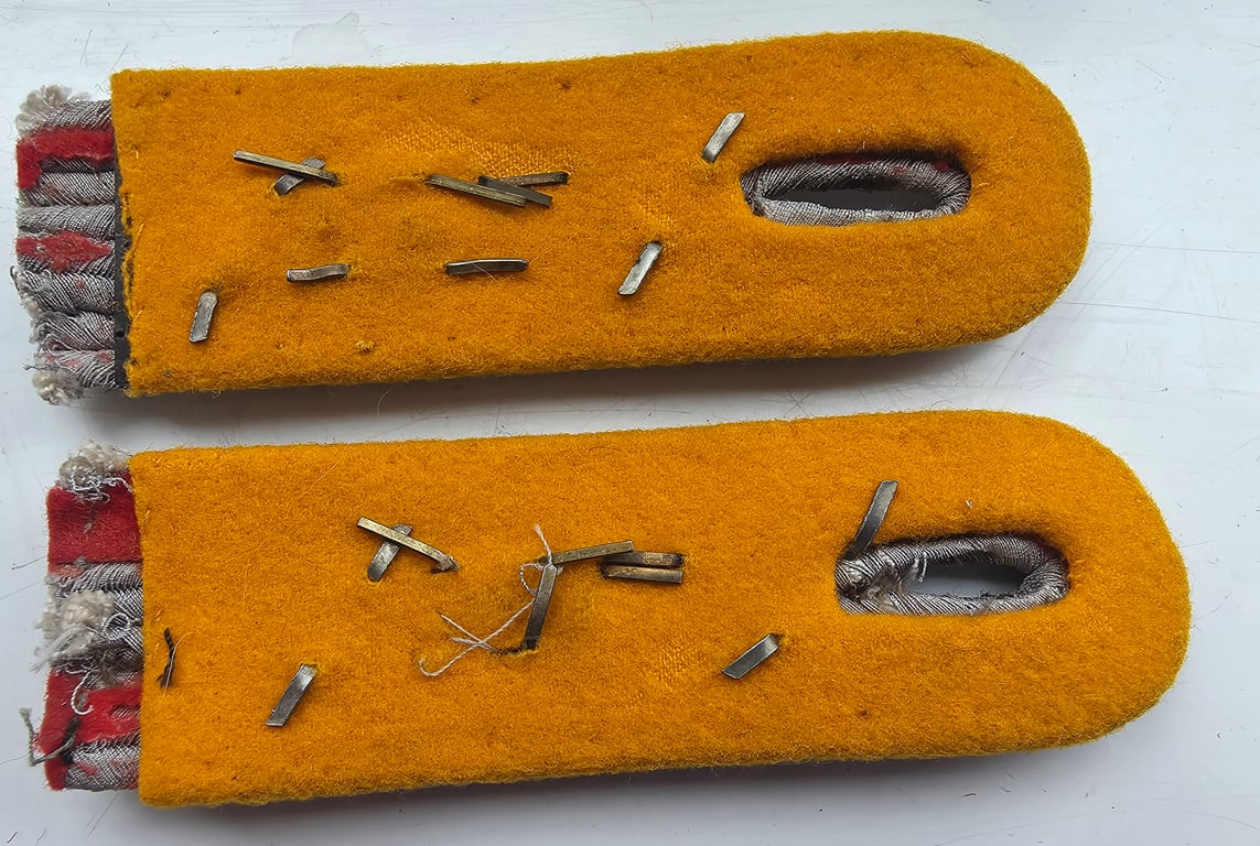 WH (Heeres) 'Kavallerie o. Aufklärungs'  shoulder boards