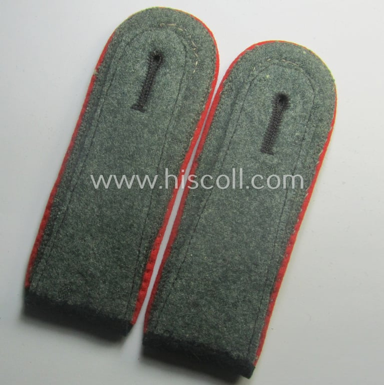 Pair of WH (Heeres) 'cyphered', early-war-period- (ie. 'M36'- ie. 'M40'-pattern and/or rounded-styled) NCO-type shoulderstraps as was intended for an: 'Owm. des Artillerie-Rgts. 30'