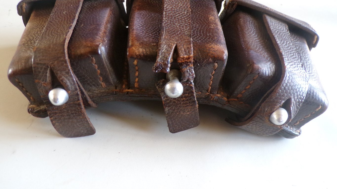 Luftwaffe K98 pouch unit marked, named