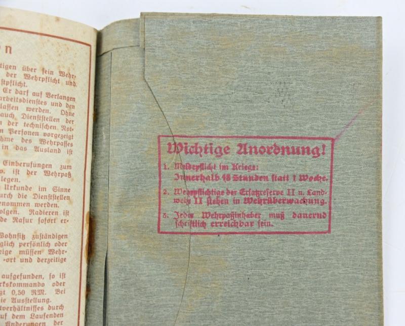 German WH Wehrpass and Document 'Heinrich Hamburgs'