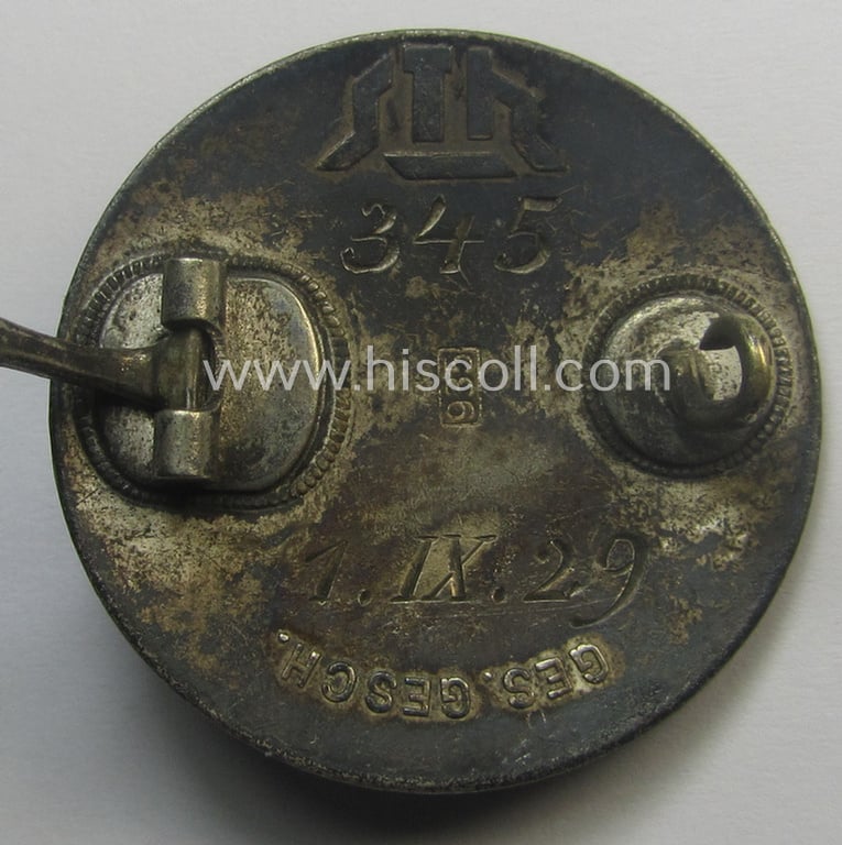 Enamelled lapel-pin: 'Der Stahlhelm' - Bund der Frontsoldaten (Sta) - Eintrittsabzeichen 1929' being a period-engraved example that comes in an overall very nicely preserved condition