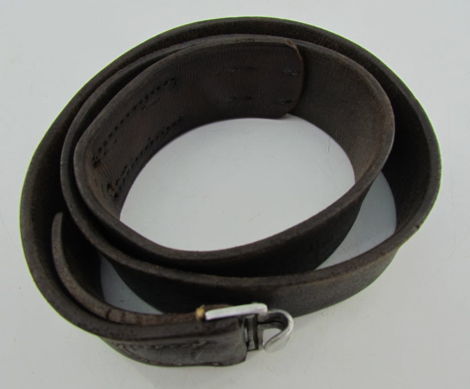 Early Wehrmacht leather equipment belt with aluminum hook (O&C)