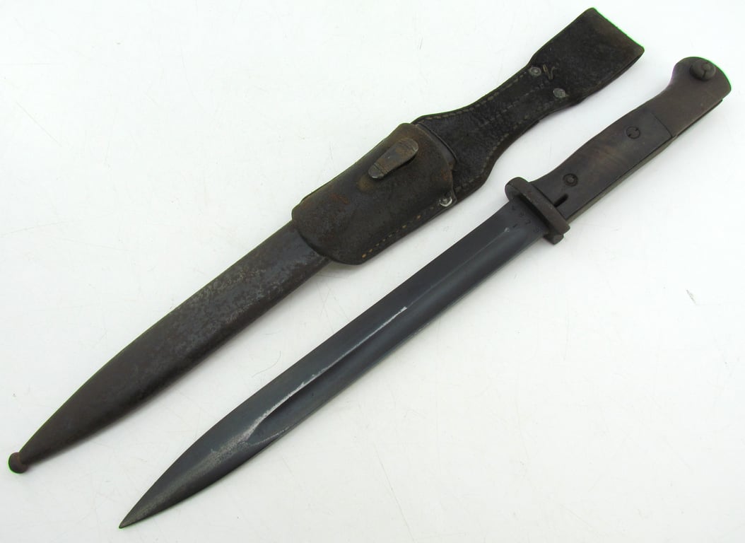 Early matching K98 bayonet by S.178G ‘Gebr. Heller’ with Frog (1935)