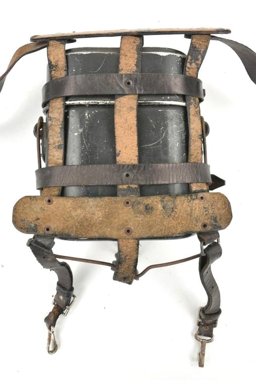 German Paramilitary Assault Frame & Messtin