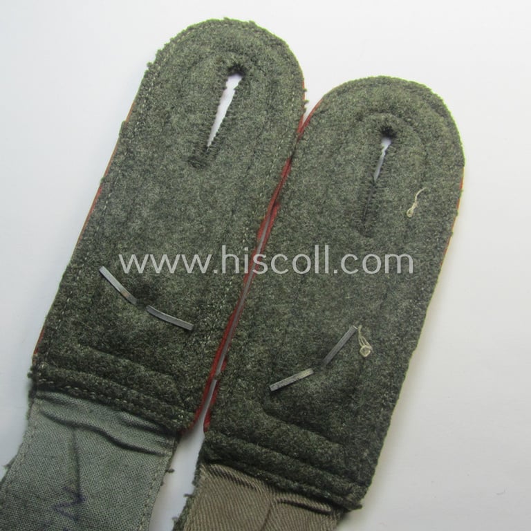 Pair of WH (Heeres) early- (ie. mid-) war period- (ie. 'M41'- ie. 'M43'-pattern) NCO-type shoulderstraps: 'Wachtmeister eines (Sturm)Art.-Abts. o. Rgts.'