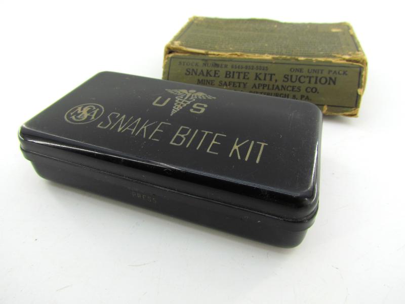 Complete US WWII Snake Bite Kit....Rare