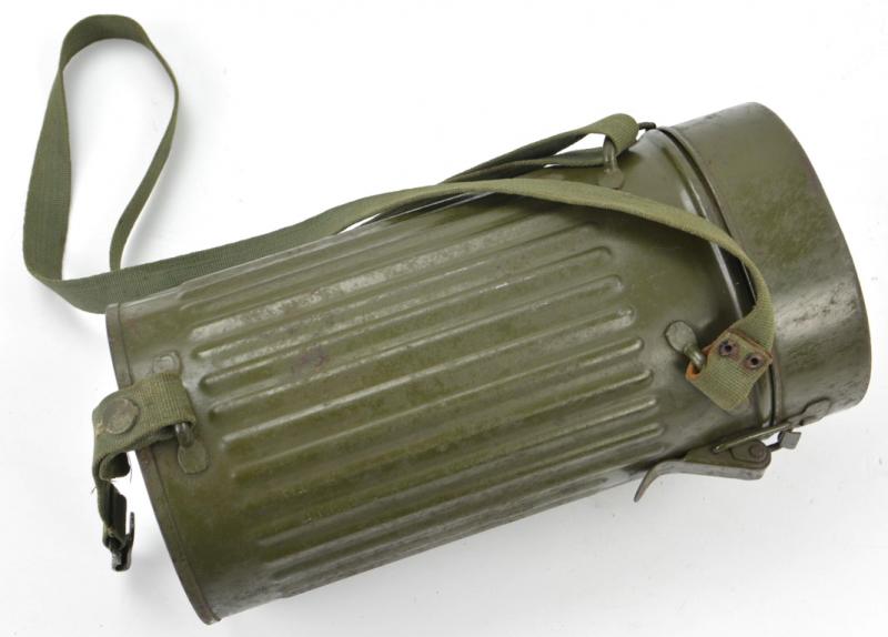 Dutch Gasmask with Cannister Type H