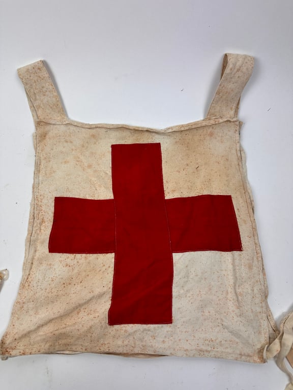 WW2 German Wehrmacht-Luftwaffen Medic Recognition Red Cross shirt