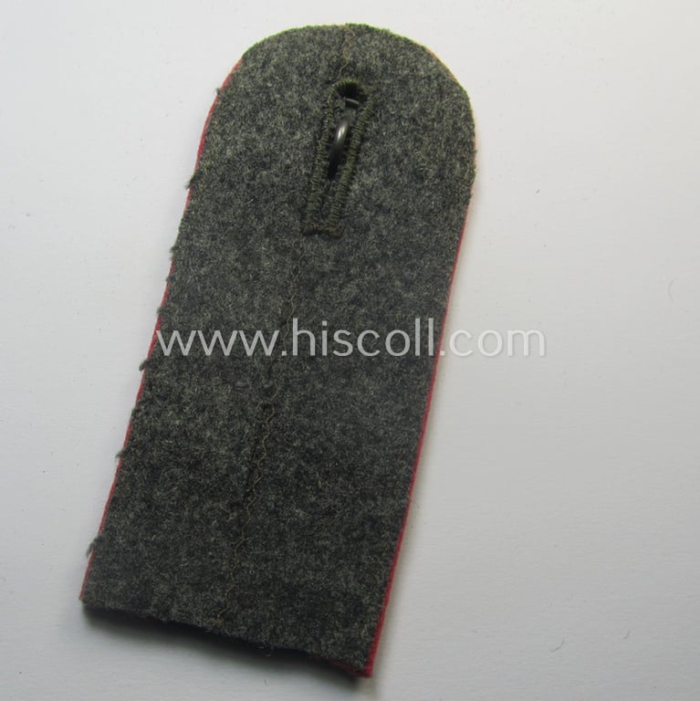 Single, early-period (ie. 'M40-pattern and/or rounded-styled), WH (Heeres) 'cyphered', EM-type shoulderstrap as was intended for a: 'Soldat des Kradschützen-Bataillons 3 der Pz.- u. Inf.-Div.'