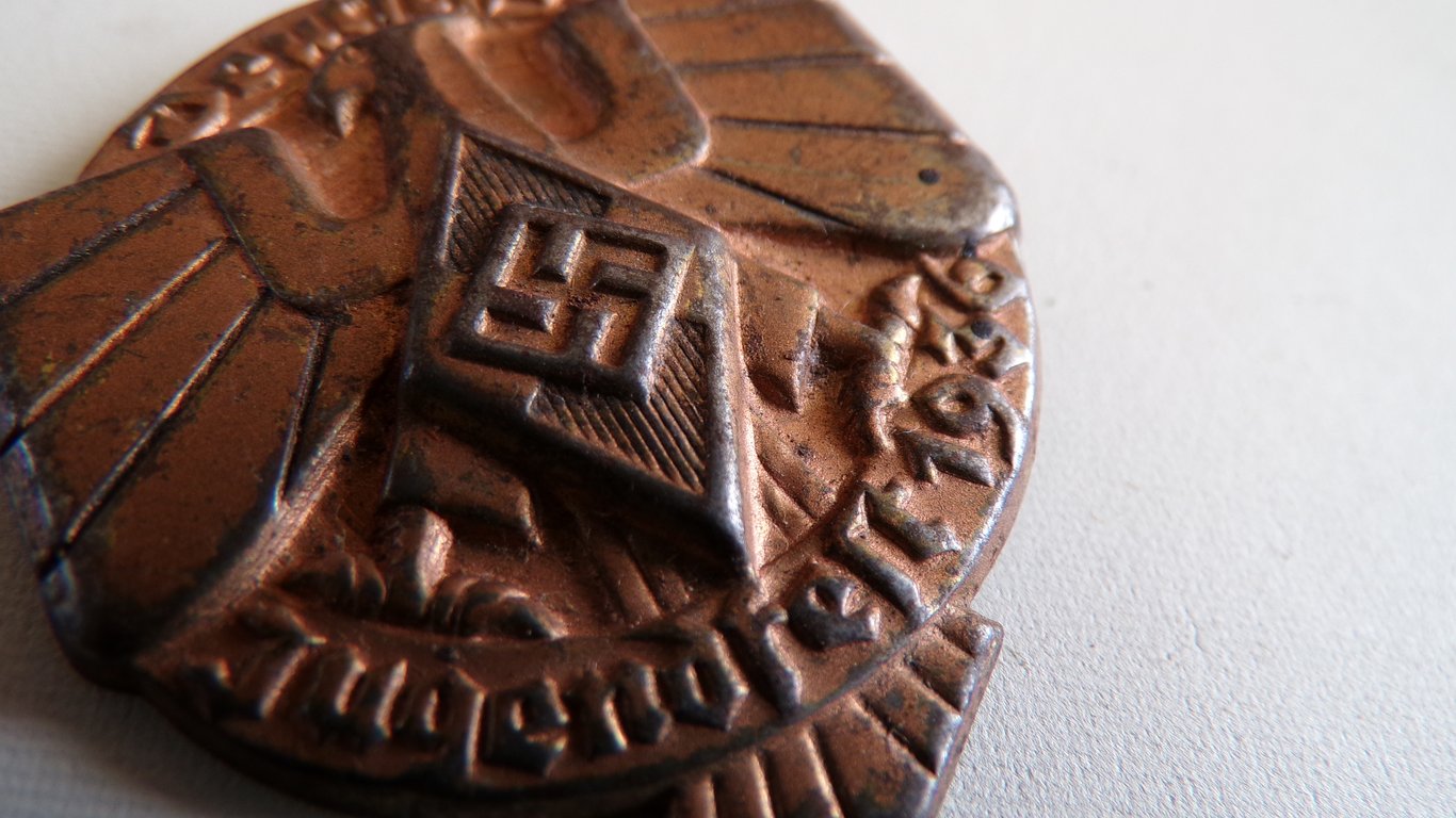 1936 Hitler Youth Badge – "Deutsches Jugendfest 1936"