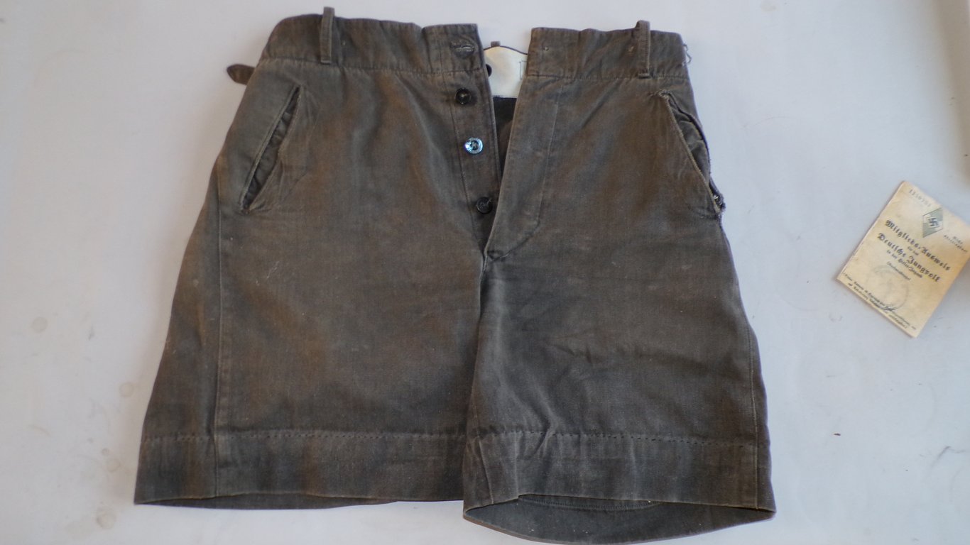 Complete WWII DJ Youth Mannequin Display
