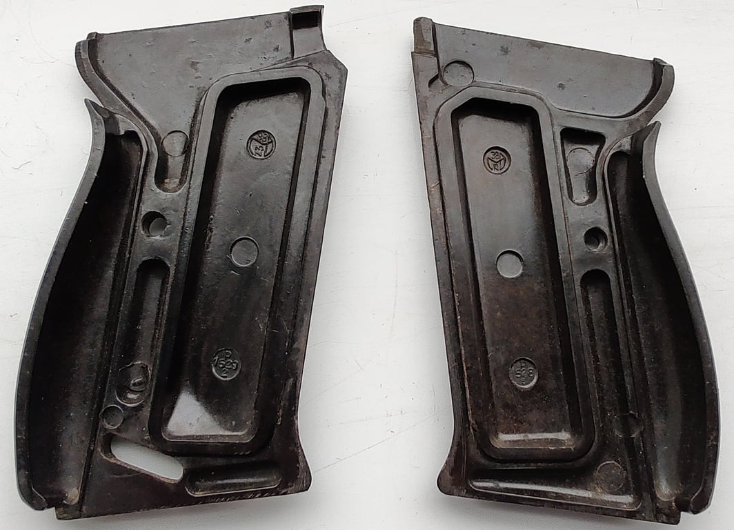 Pair of P38 bakelite pistol grips