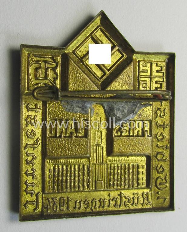 Unusual, 'Deutscher Turnerbund'-related 'tinnie' being a non-maker-marked example depicting a building, swastika and text: '1. Gebiets-Turnfest - Friesland - Rüstringen - 1934'