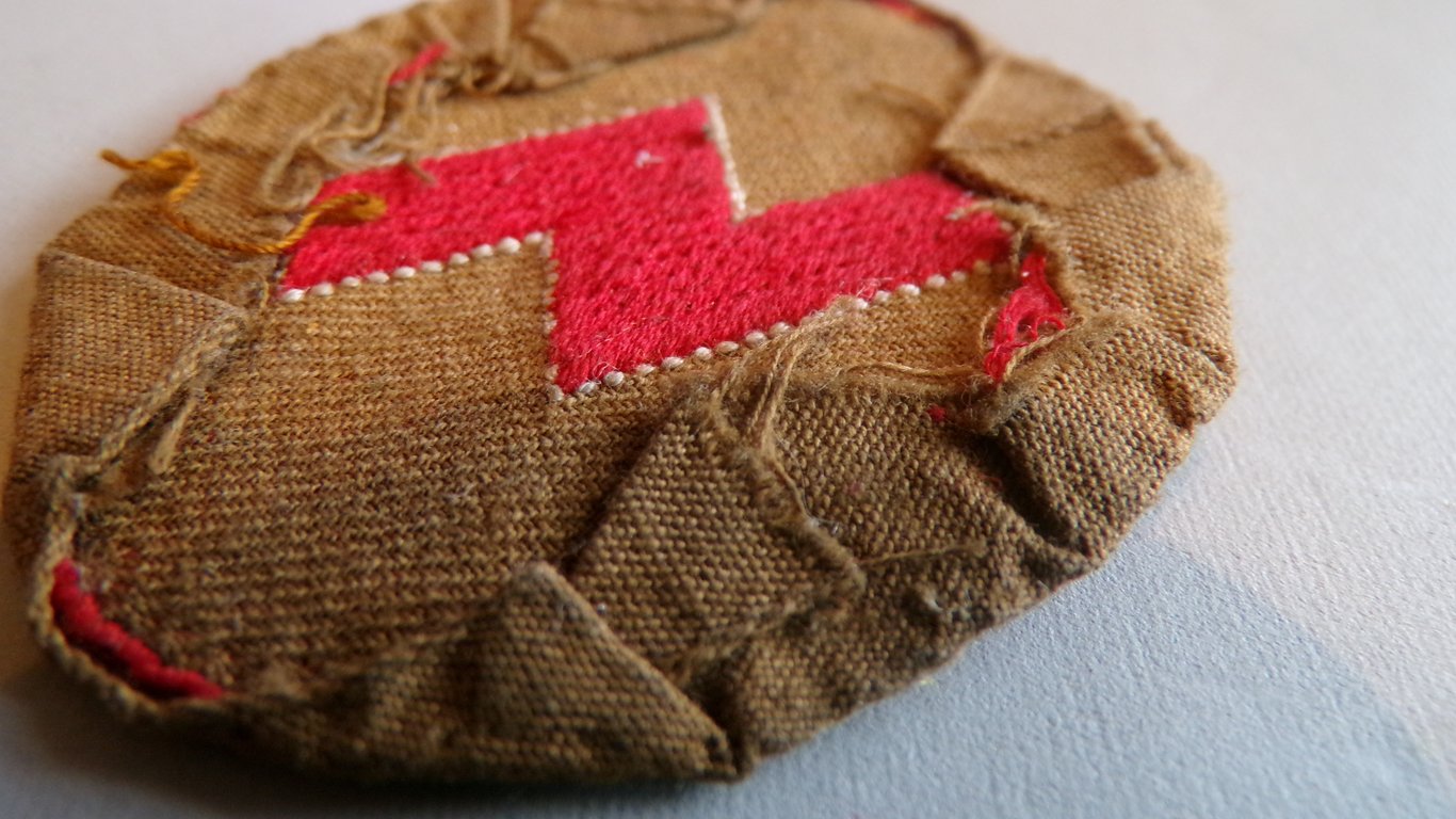 DJ Deutsches Jungvolk Sleeve Insignia (Oberbann 1 / Standard Issue)