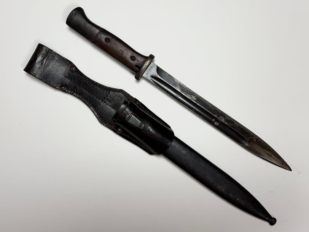 K98 Bayonet Non-Matching "F. W. Holler" with brown frog