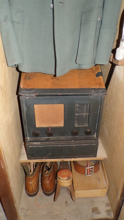 WH / Luftwaffe  Philips 156 UBV Broadcast Receiver