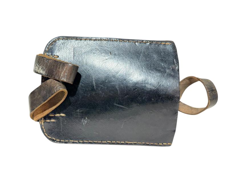 German WWII Entrenching Tool Carrier + straight shovel