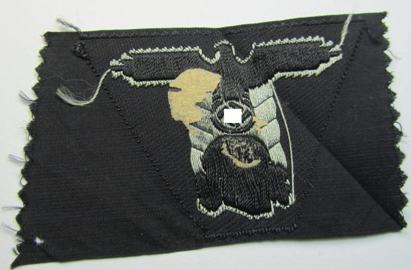 Attractive, Waffen-SS black-coloured M43-pattern 'Panzer'-cap-trapezoid as executed in 'BeVo'-weave-pattern as was specifically intended for usage on the M43-model field-caps (ie. 'Einheitsfeldmützen')