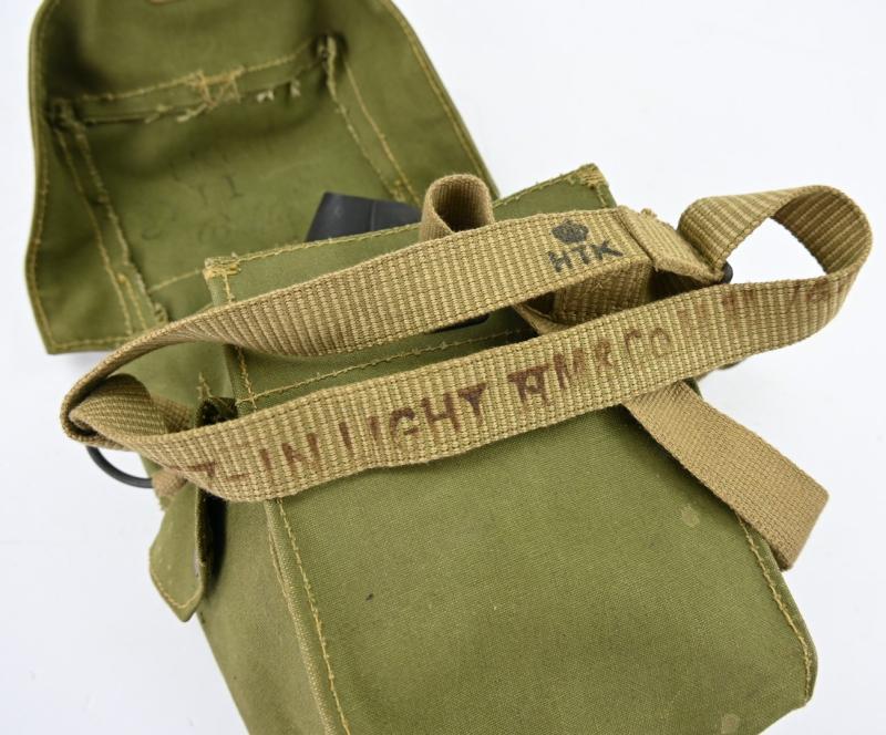 British WW2 Leightweight Gasmask in Carrying Bag