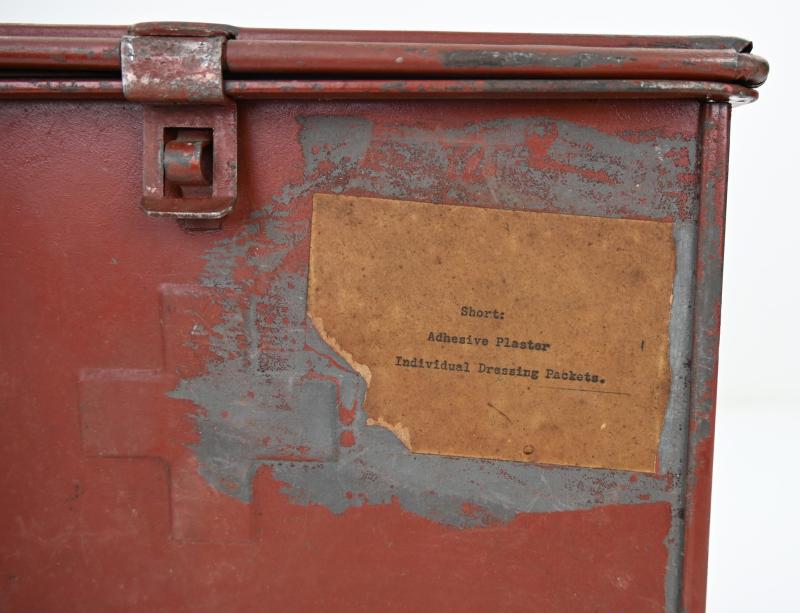 US WW1 Military Medical Department Steel Ambulance Box with content