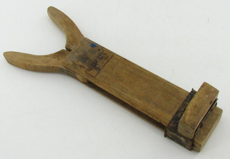 'Deutsche Wehrmacht' wooden- and metal-based (partly foldable) boot-removing device aka: 'Stiefelknecht'