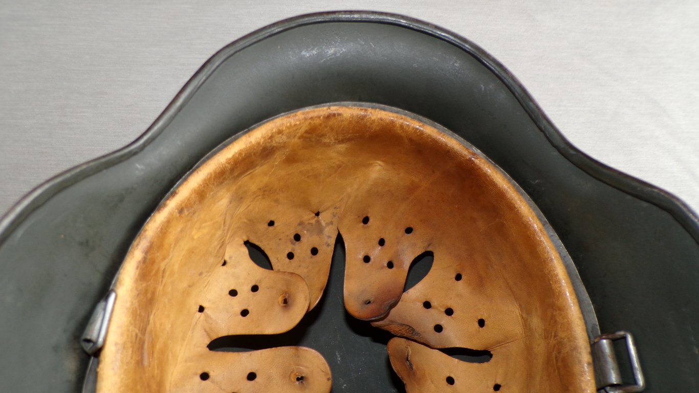 HEER M40 DOUBLE DECAL COMBAT HELMET